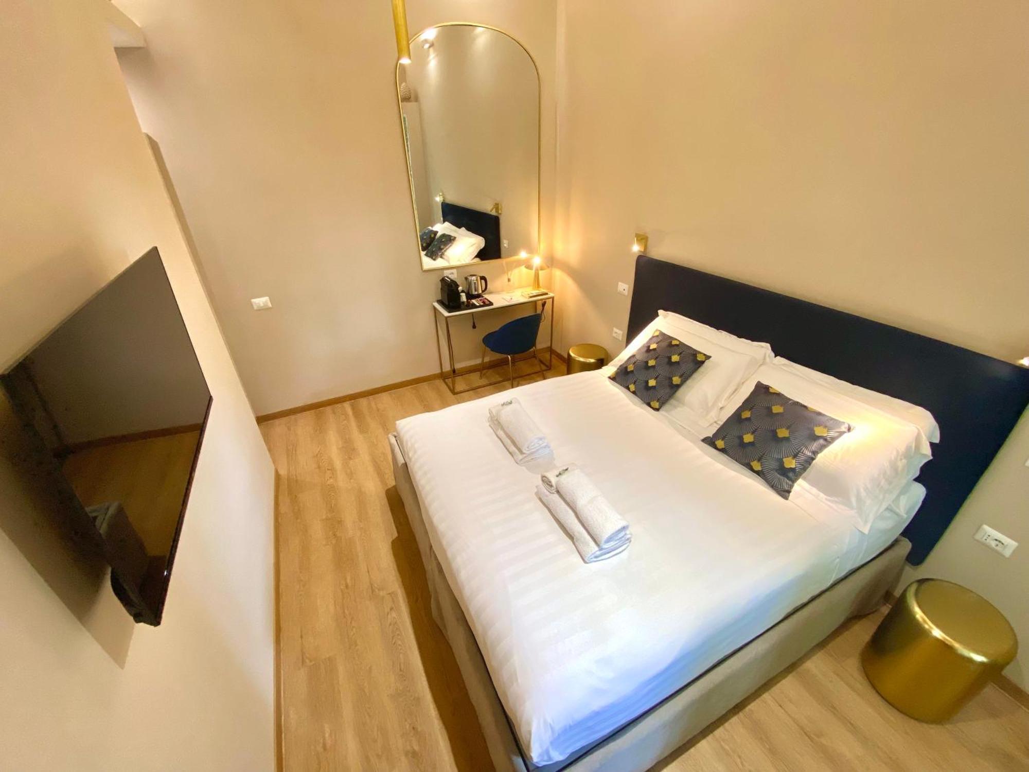Queen Of Rome Luxury Rooms Roma Exterior foto