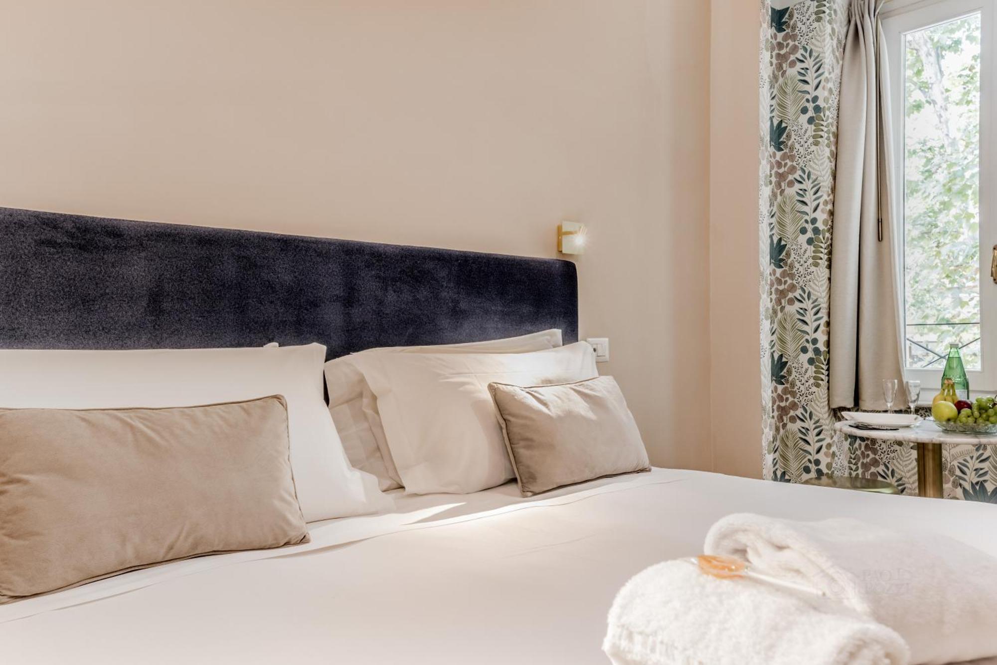 Queen Of Rome Luxury Rooms Roma Exterior foto