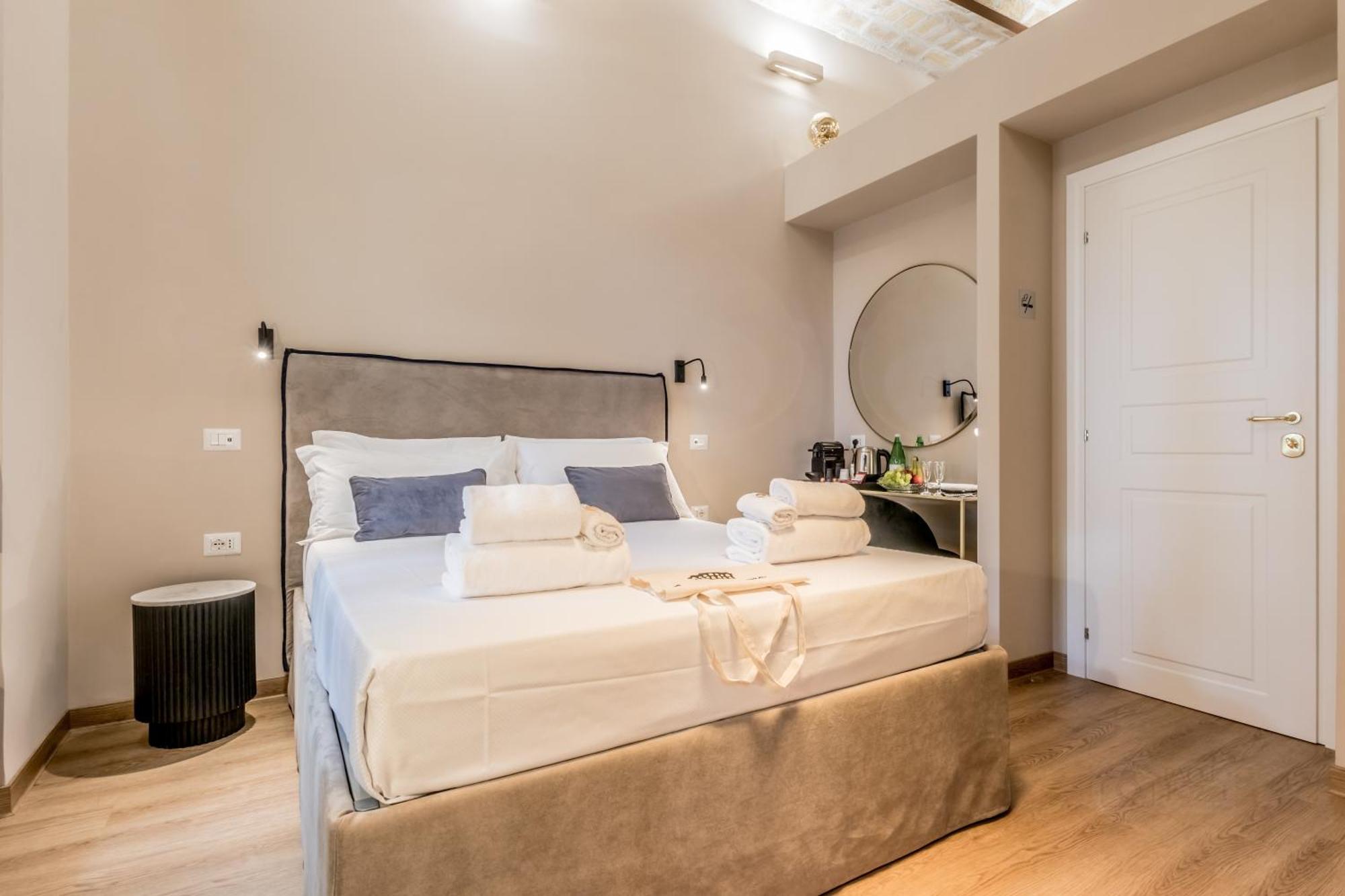 Queen Of Rome Luxury Rooms Roma Exterior foto