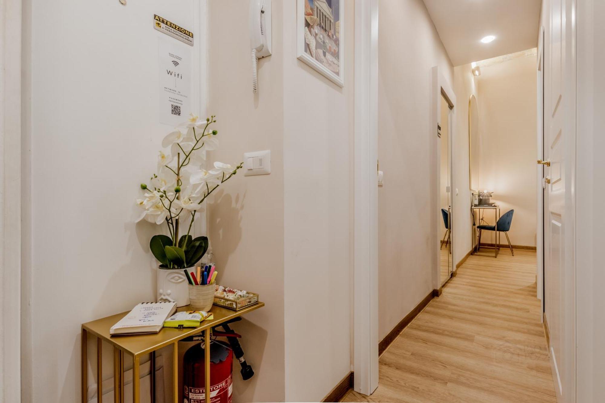 Queen Of Rome Luxury Rooms Roma Exterior foto